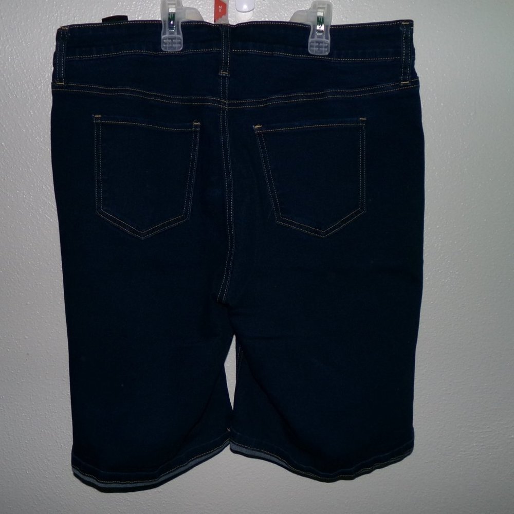 shorts - Picture 2 of 2